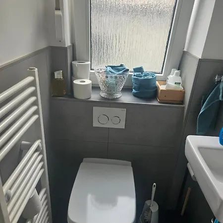Zimmer In Apartment Düsseldorf